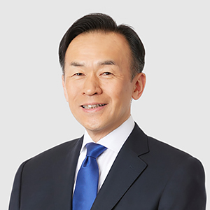 portrait of Osamu Fujikawa