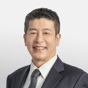 portrait of Takayuki Iizuka