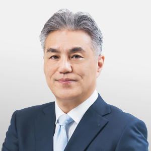 portrait of Yoshihito Yamada