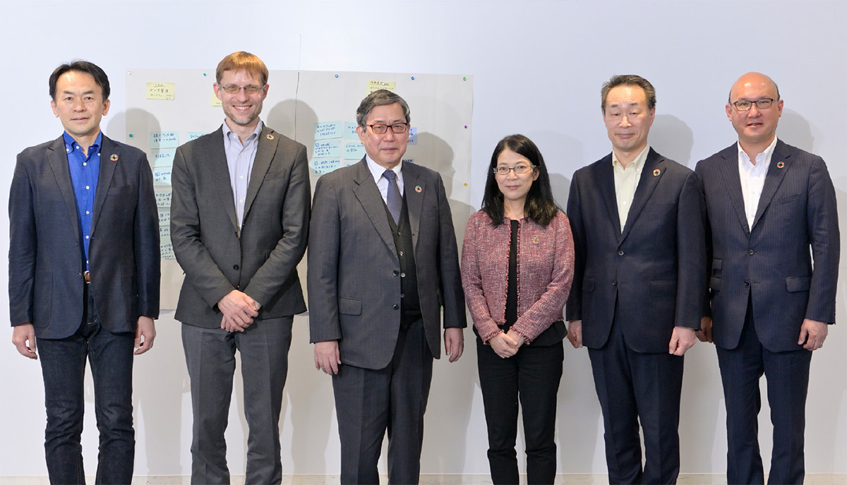 From left to right: Fujikawa, Pedersen, Arai, Nagai, Matsukura, and Shimizu