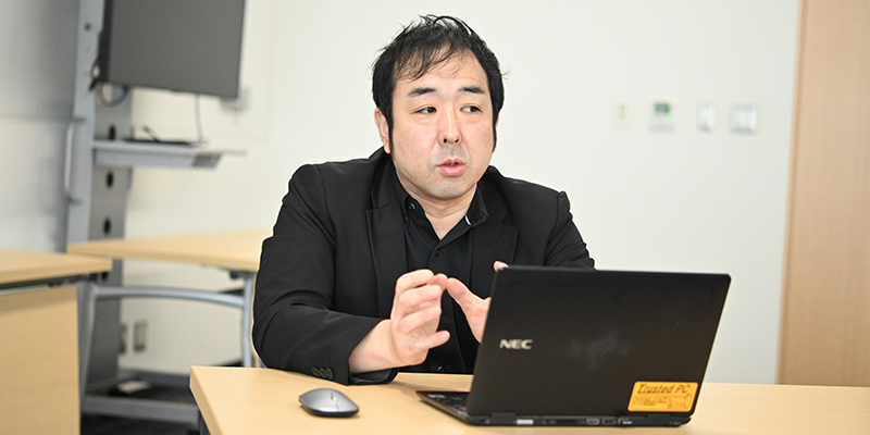 Takanori Iwai