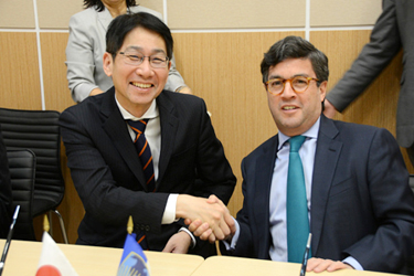 (from left) Mr. Takayuki Morita, Executive Vice President, NEC; Mr. Luis Alberto Moreno, President, IDB